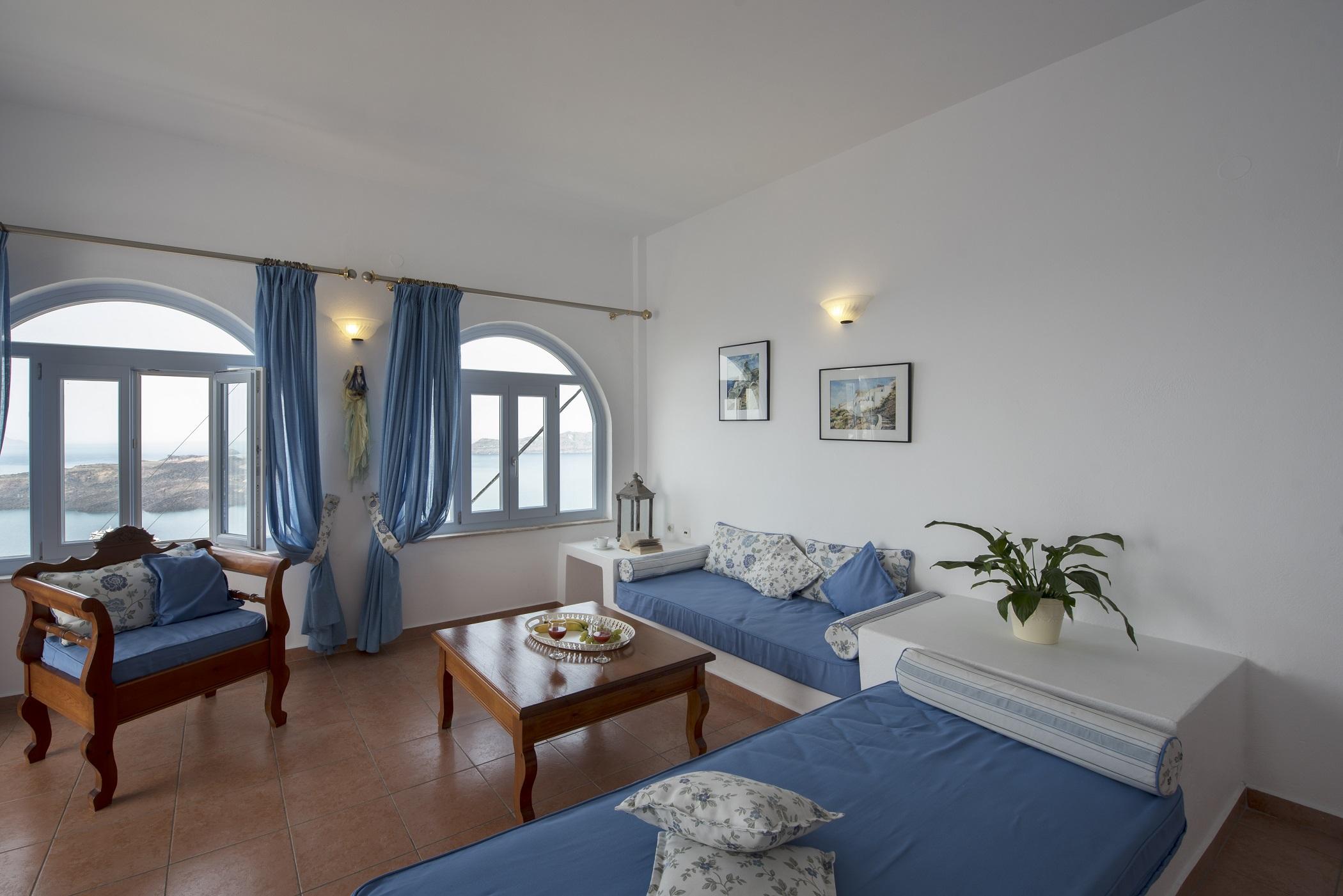 Kastro Hotel 3*