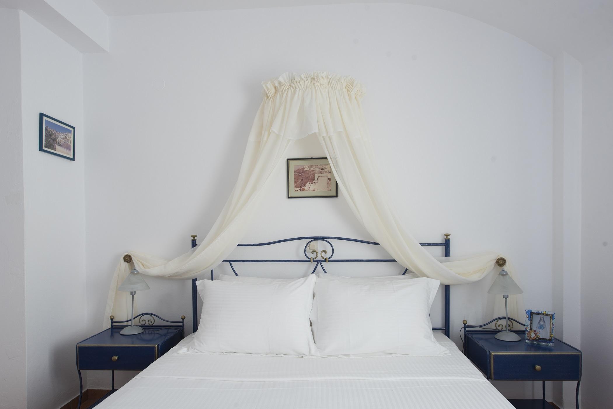 Kastro Hotel 3*