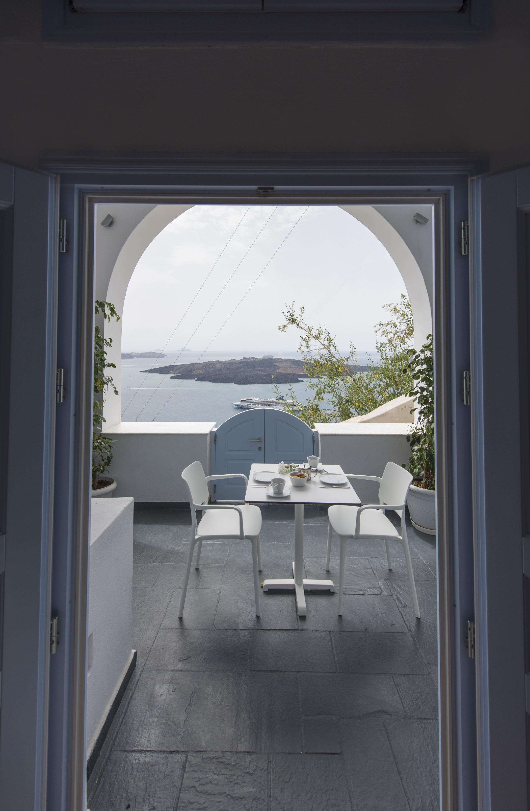 Kastro Hotel