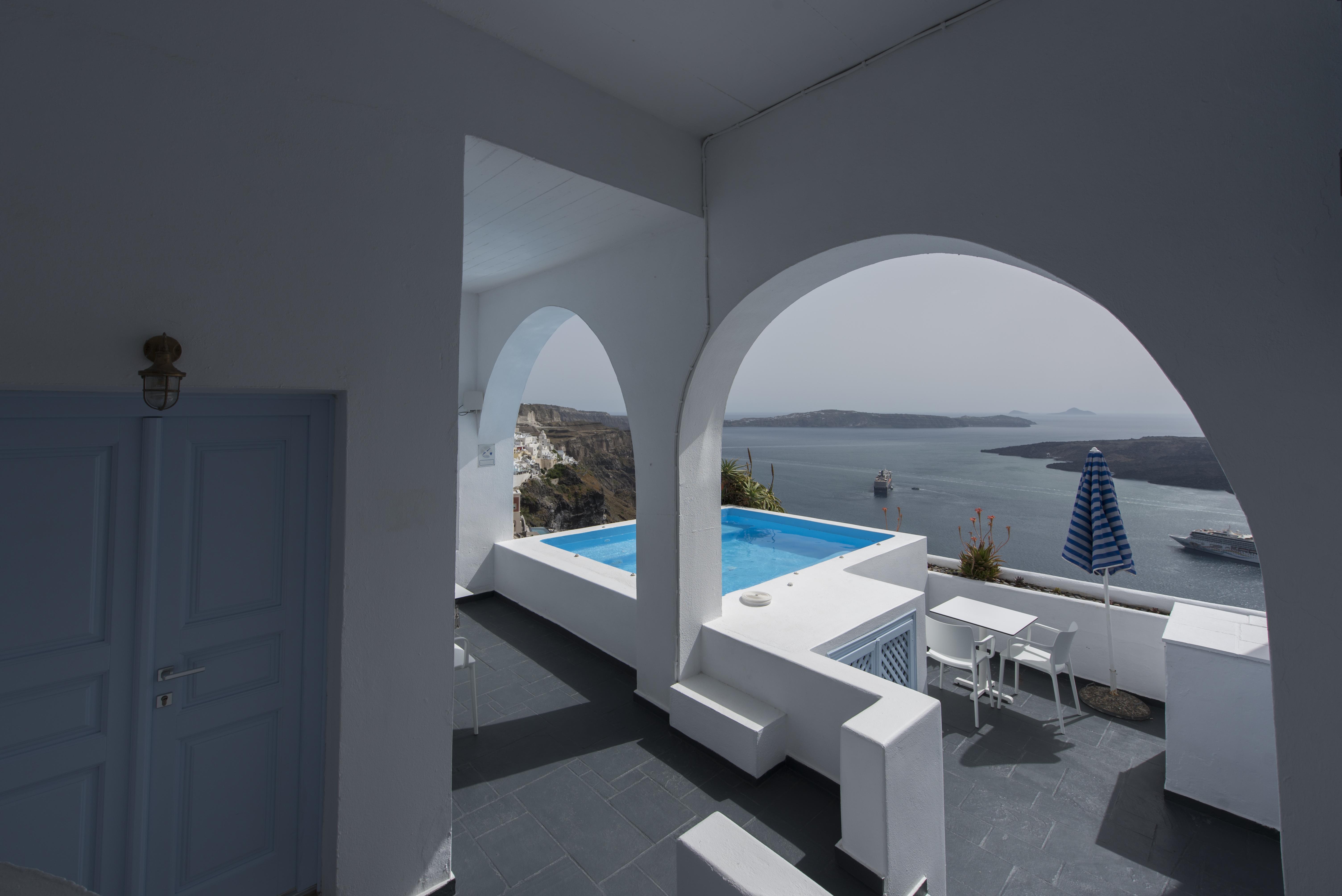 Kastro Hotel