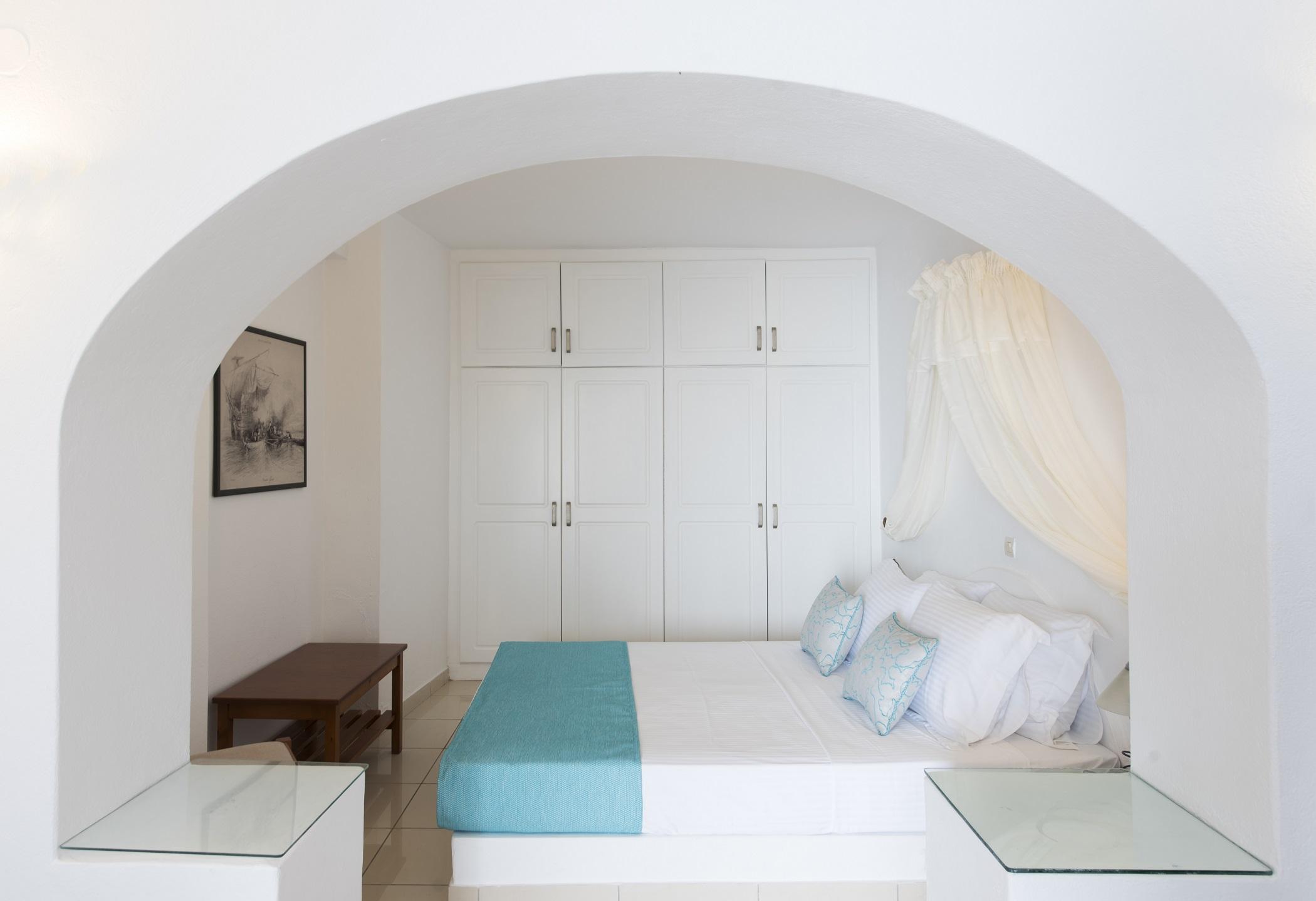 Hotel Kastro 3*
